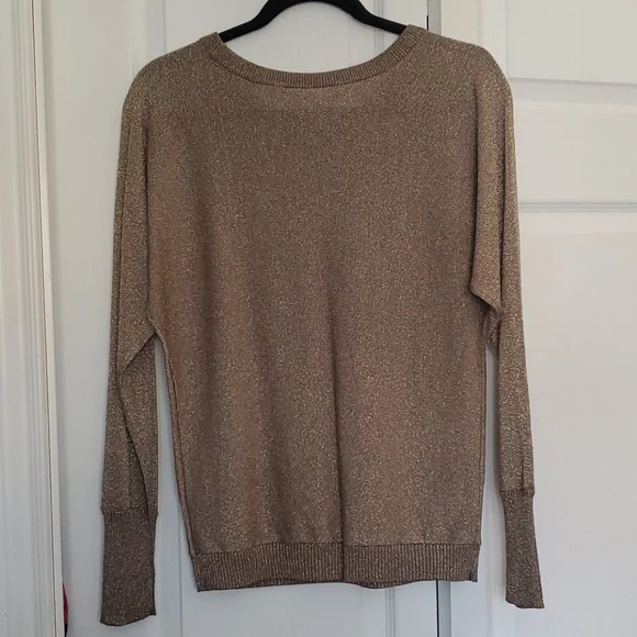 Sparkly top - Picture 6 of 6